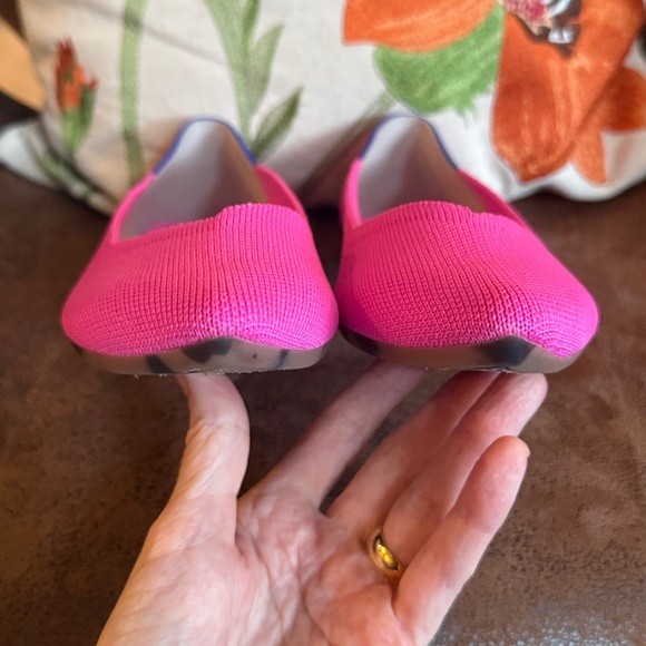 ROTHY’s POINT DRAGON FRUIT FLATS EUC $88 PRICE FIRM SIZE 9 - Picture 7 of 13